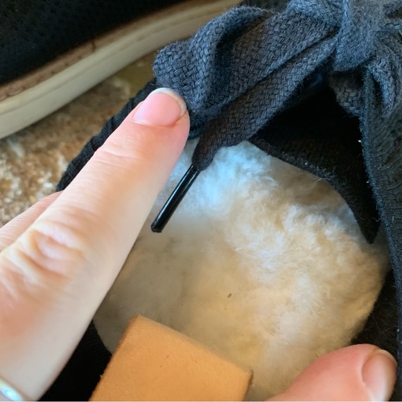 UGG | Sidney Mesh Sneaker | Black - Picture 5 of 12